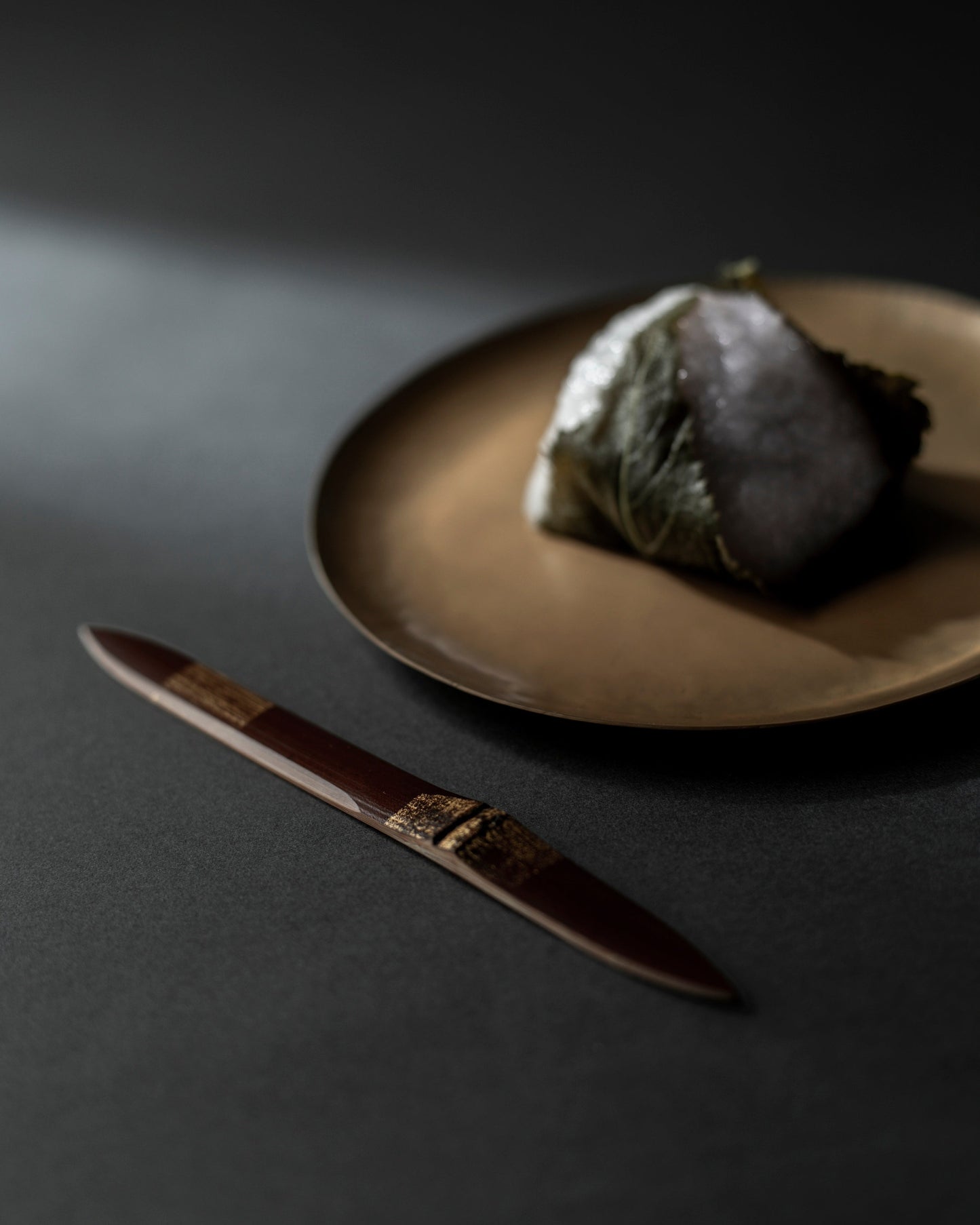 Smoky Bamboo Gold-Decorated Sweet Cutter "Yuuboshi" #18