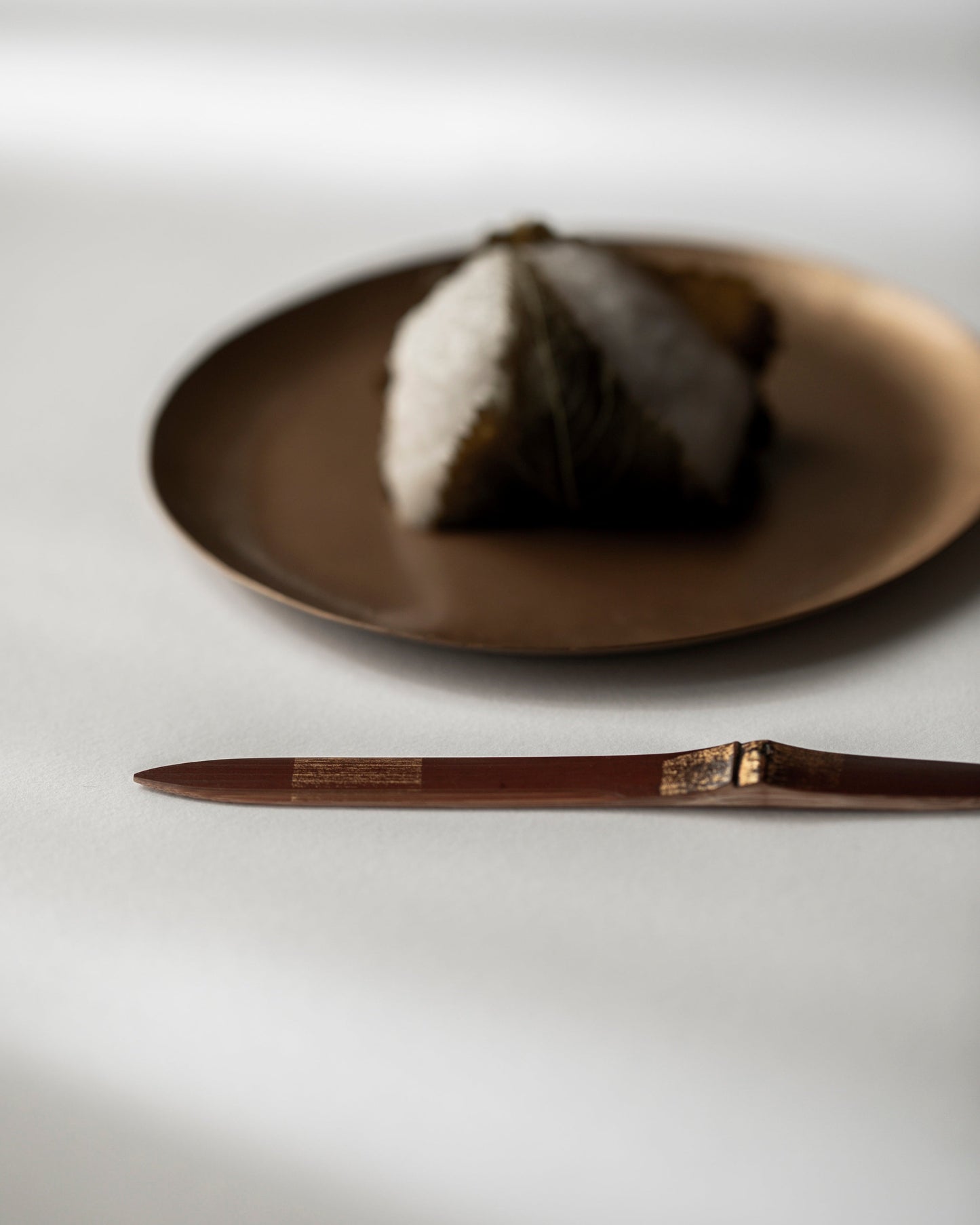 Smoky Bamboo Gold-Decorated Sweet Cutter "Yuuboshi" #19