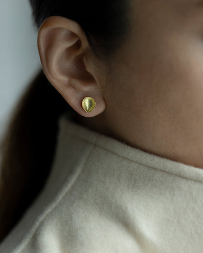 teardrop single earrings