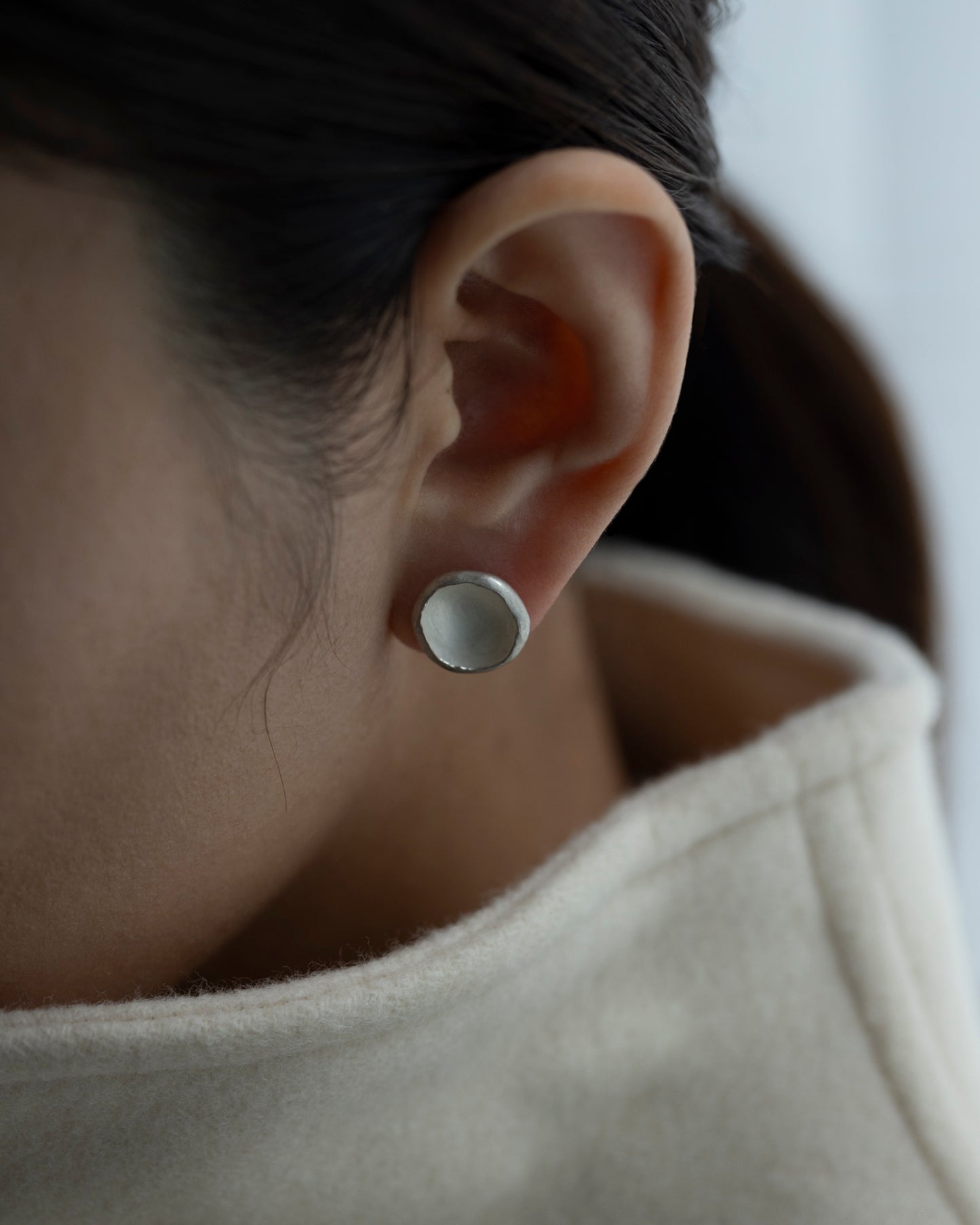 pod earrings single large