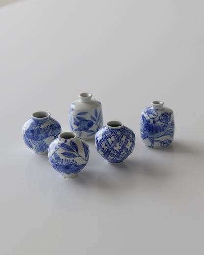 青花 小壺 3 トゲトゲ