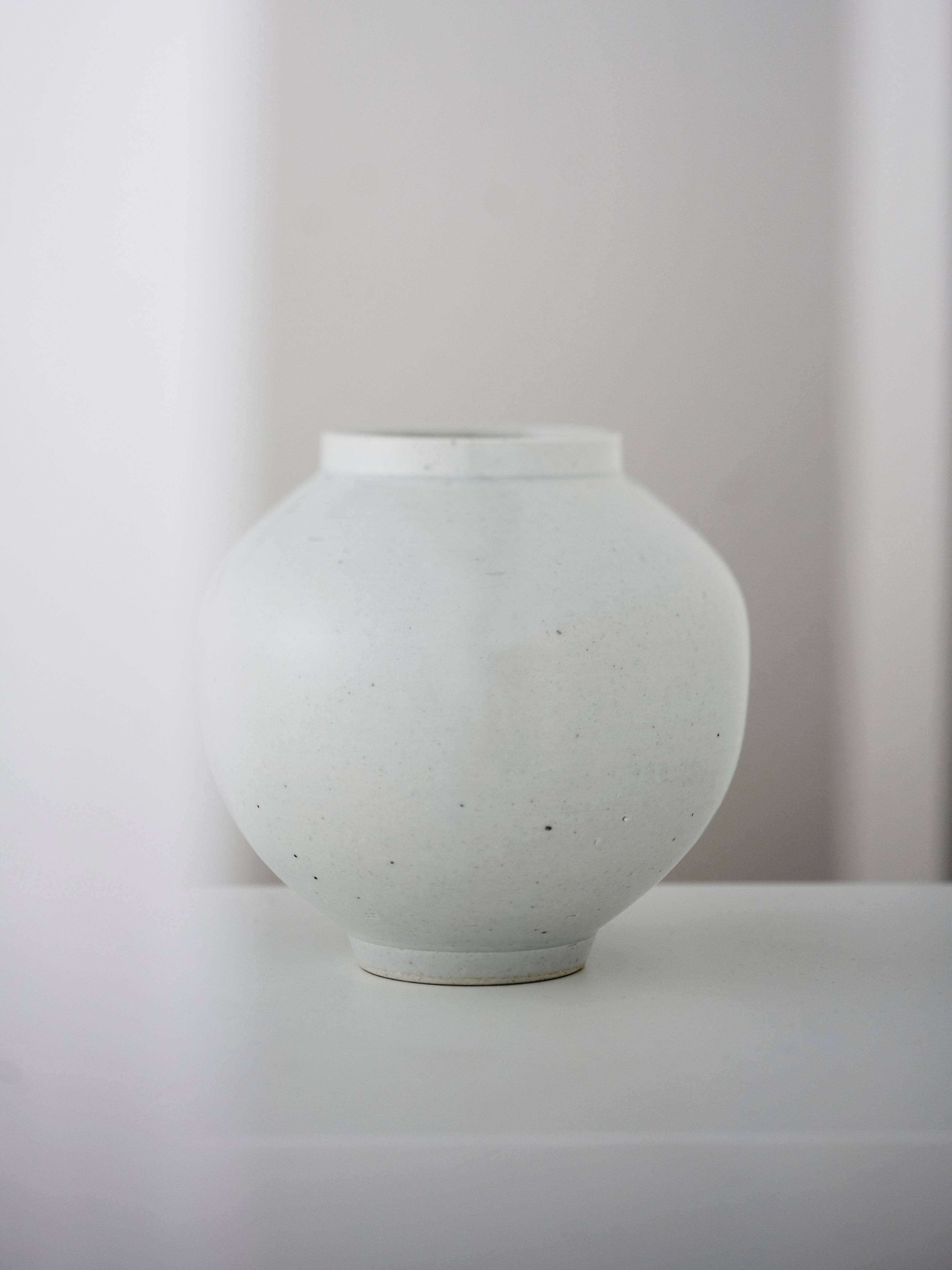 韓国インスドン女流作家蝋燭立　釉薬コバルトと24金箔　前衛陶芸　銘銘有 韓国インスドン女流作家蝋燭立 釉薬コバルトと24金箔 前衛陶芸 銘銘有 韓国